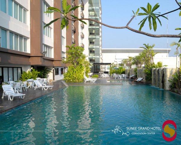 Sunee Grand Hotel&Convention Center Ubon Ratchathani Buitenkant foto